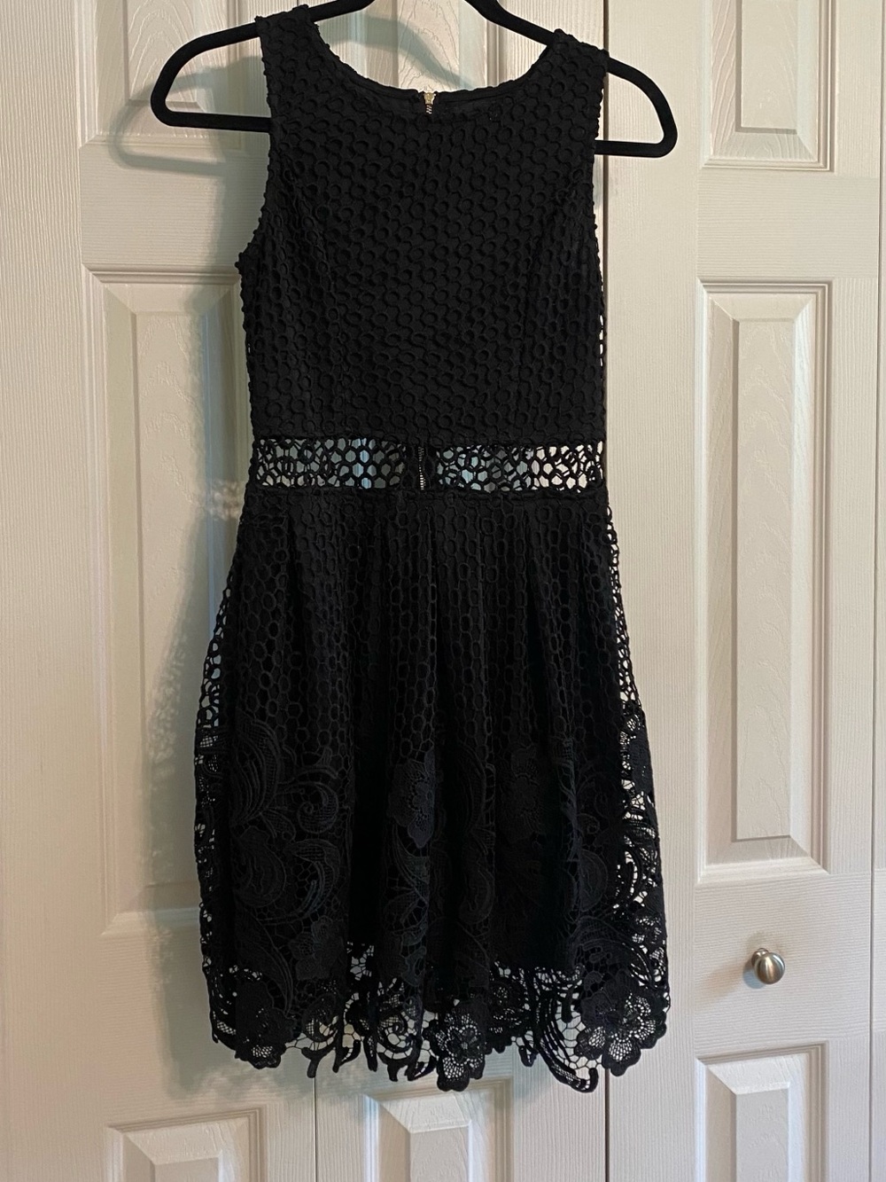 🍀Sleeveless  Black Lace Fit & Flare Dress